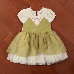 GAP Green and White Knit Top